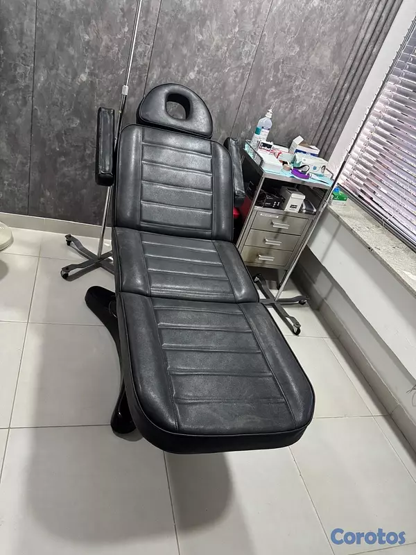 Salud y Equipamiento Médico - Sillón médico  2