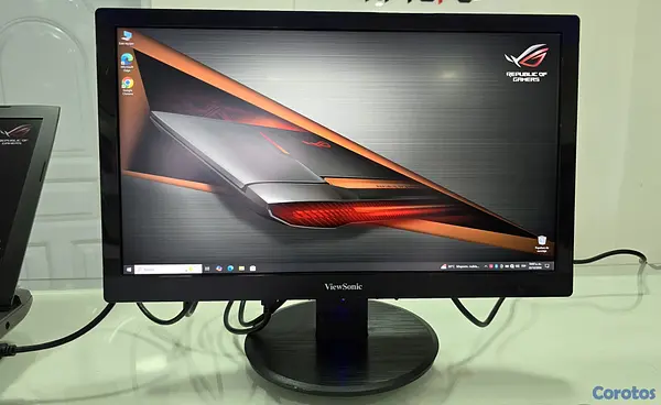 computadoras y laptops - Monitor ViewSonic 20 Pulg trae cable hdmi 2