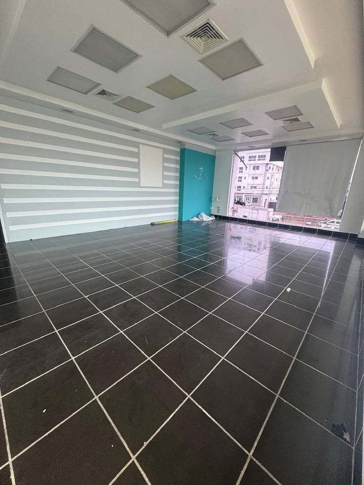 oficinas y locales comerciales - Excelente local para negocio en plena 27 de febrer 2