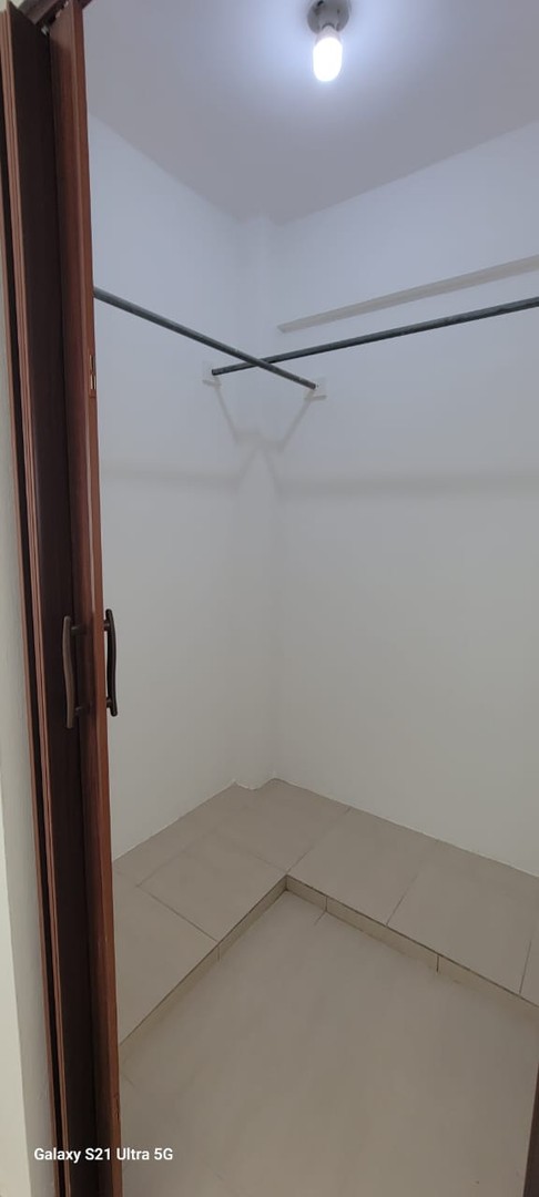 apartamentos - ALQUILO Piso 7 En Evaristo Morales Apartamento de 3 Habitaciones Proximo a la 27 3