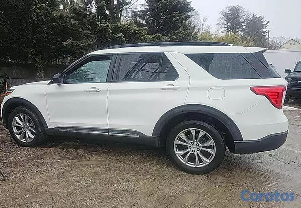 jeepetas y camionetas - FORD EXPLORET XLT 2020 4