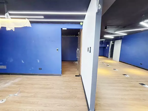 oficinas y locales comerciales - Local céntrico en Naco 3