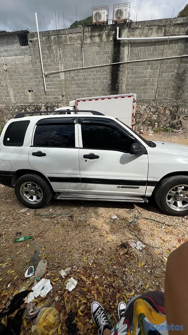 jeepetas y camionetas - Chevrolet Tracker 2000 5