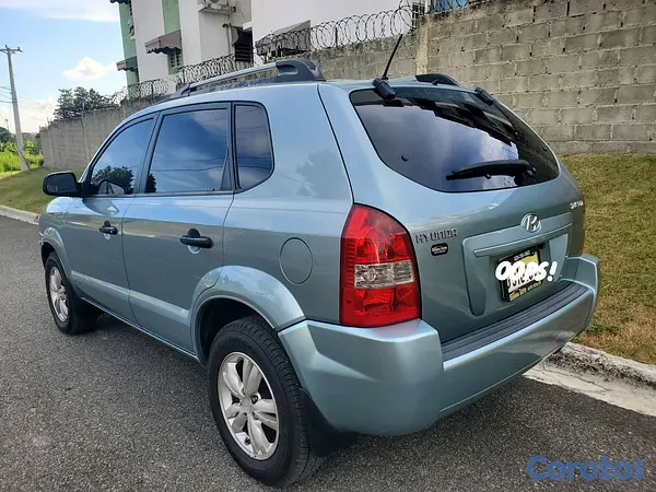 jeepetas y camionetas - Hyundai Tucson 2009 Excelentes condiciones  4