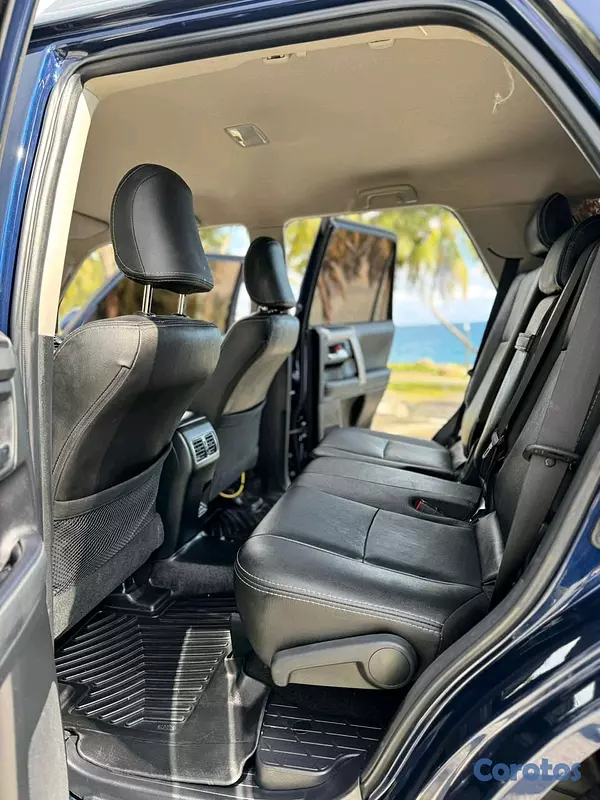 jeepetas y camionetas - Toyota 4runner sr5 2024 8