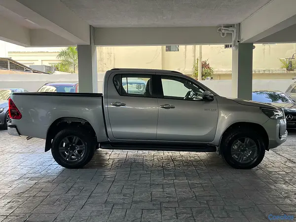 camiones y vehiculos pesados - Toyota Hilux Limited 2026 5