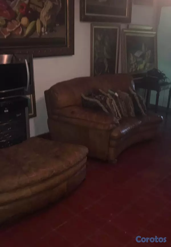 muebles y colchones - Muebles, juego sofá y comedor caoba 8 sillas en  3