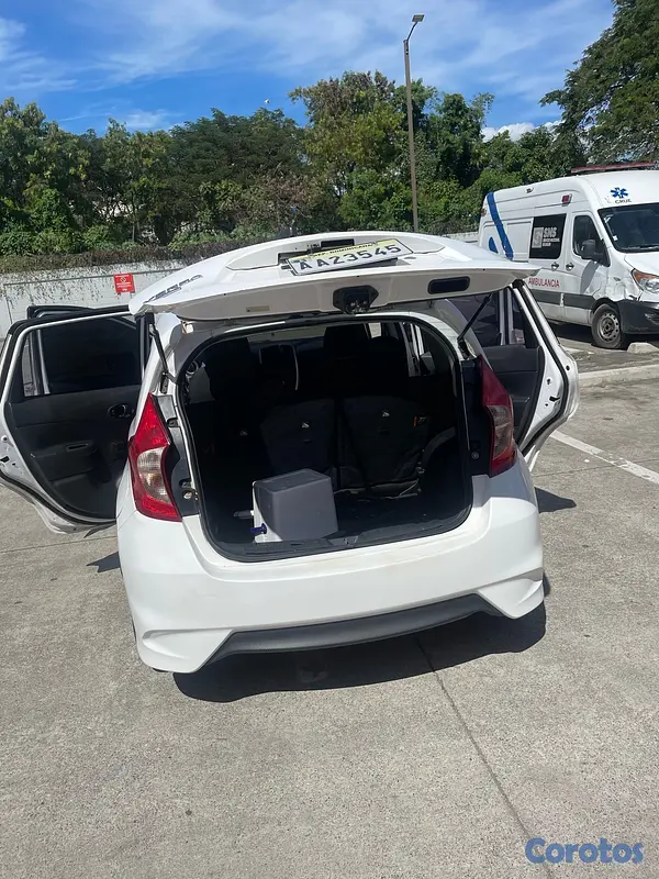 carros - Nissan versa note 2018 americana  4