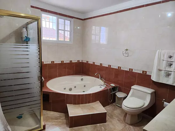 casas - Casa en Venta en Jardines del Norte, Santiago – 4 Hab, 2 Niveles 2