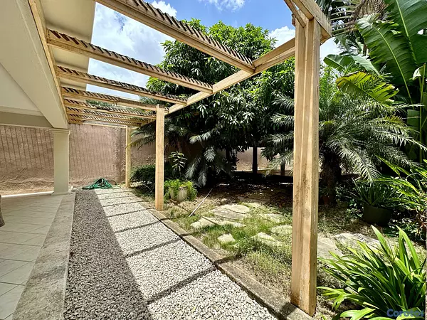 casas - ✨ Tu hogar ideal en Mirador del Este, E.L 10