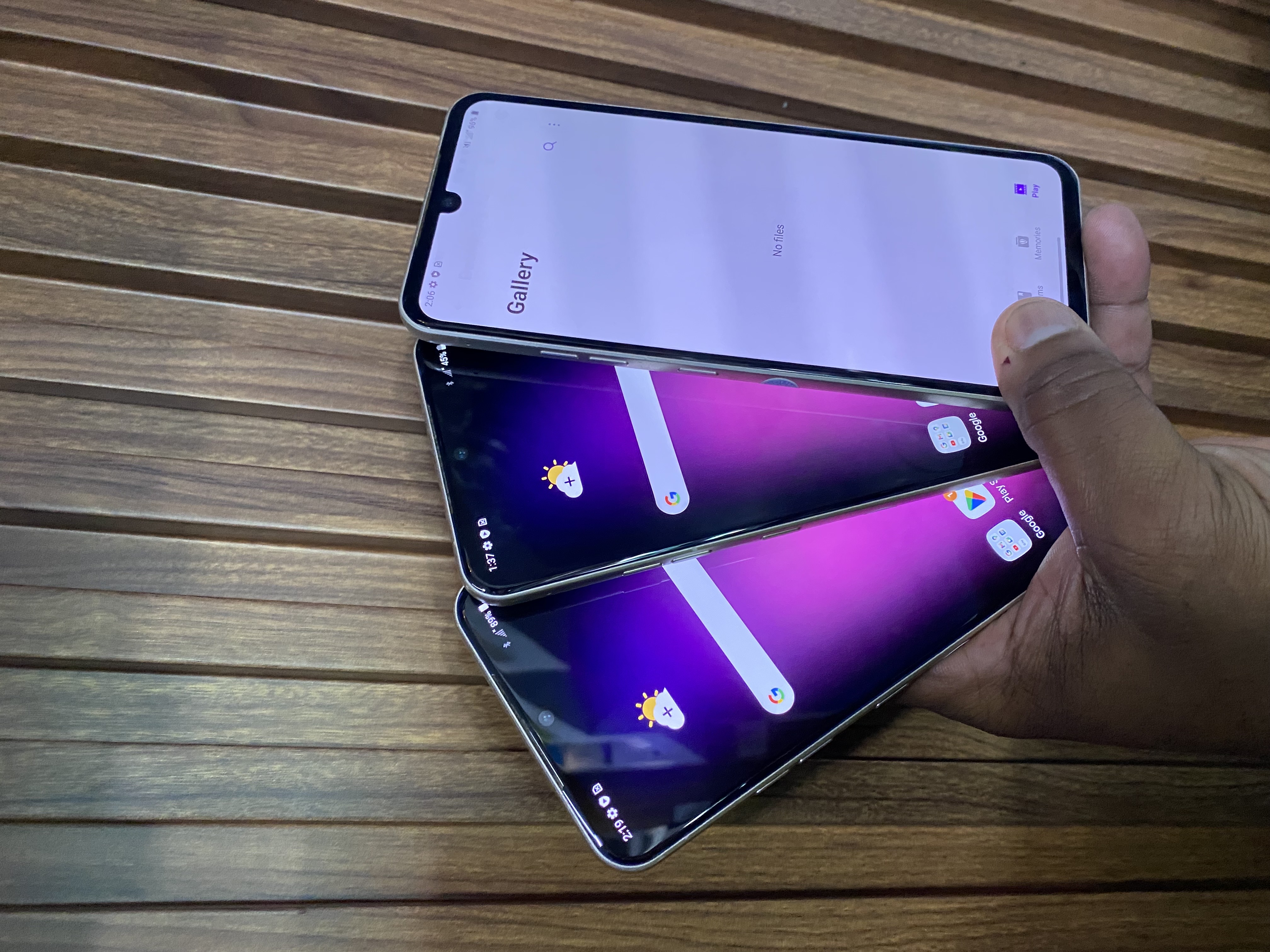 celulares y tabletas - LG v60  3