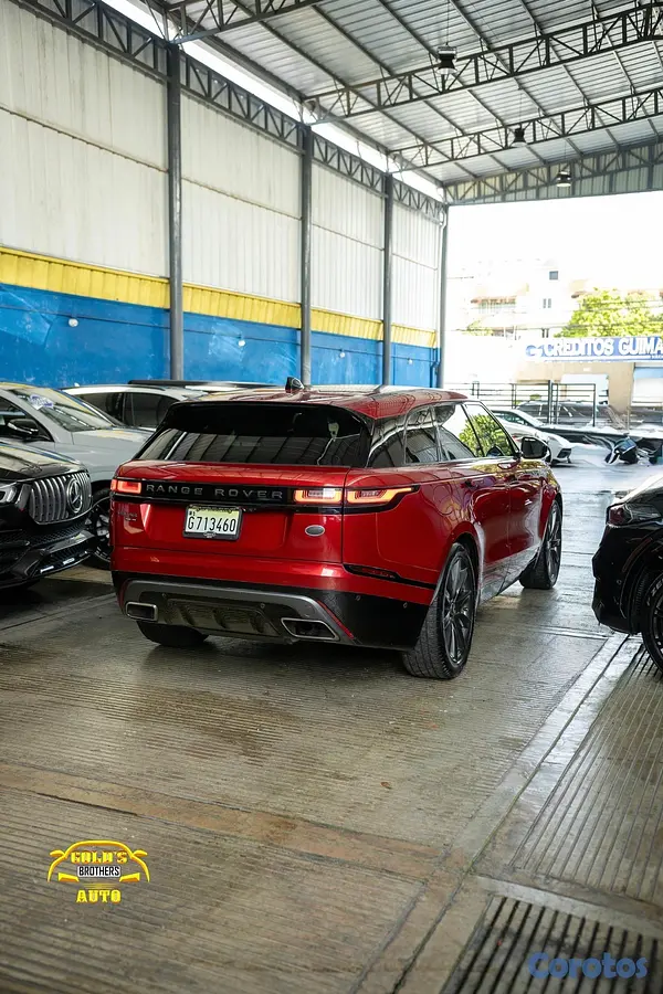jeepetas y camionetas - Land Rover Range Rover Velar R-Dynamic 2018 Clean Carfax 6