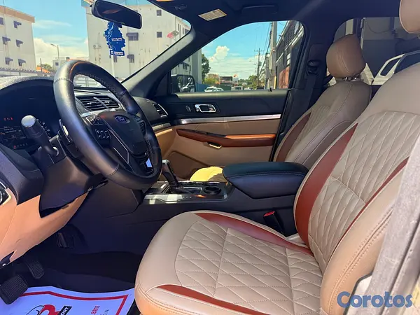 jeepetas y camionetas - Ford Explorer XL 2WD 2017 6