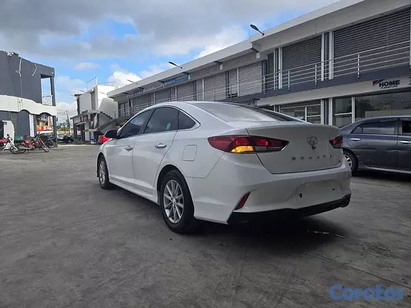 carros - HYUNDAI SONATA NEW RISE 2018 BLANCO GASOLINA 15