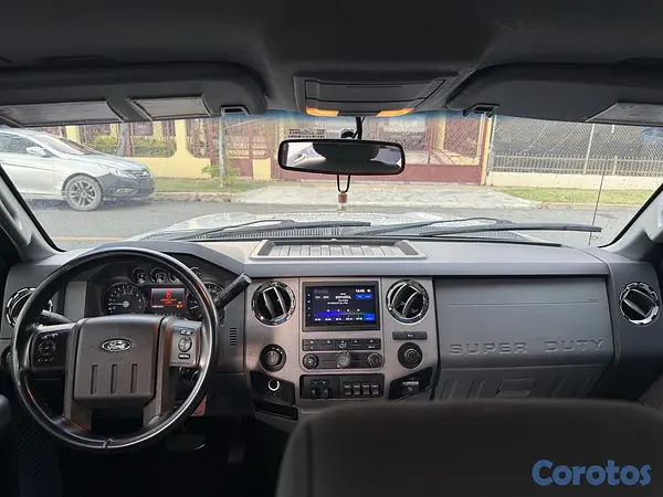 jeepetas y camionetas - Ford F250 Super Duty 9