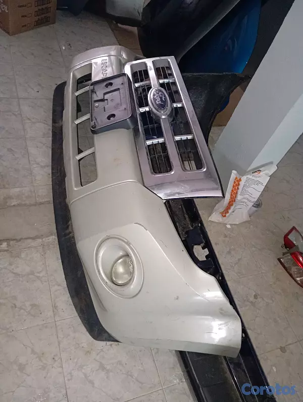 accesorios para vehiculos - bomper delantero Ford escape 2008/2012 2