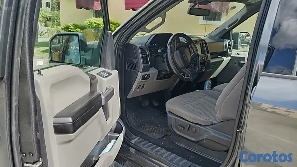 jeepetas y camionetas - 🛻 Ford F150 XLT 2019 Importada NEGOCIABLE 6