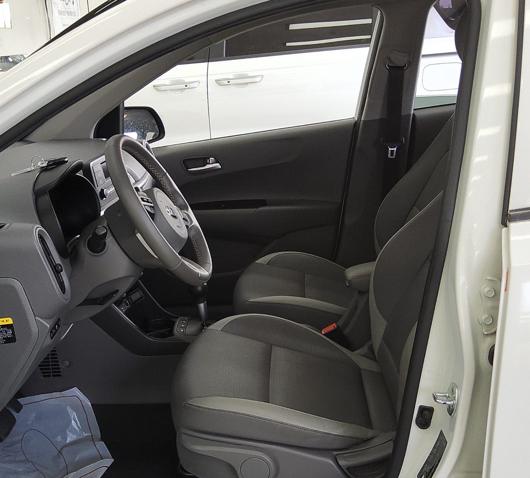 carros - KIA MORNING URBAN 2021 BLANCO 8