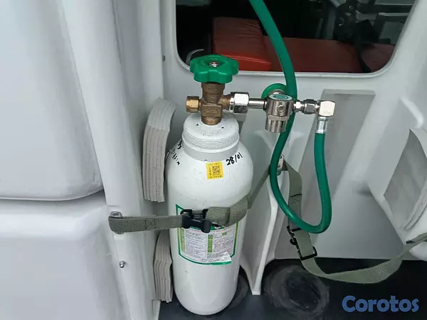 jeepetas y camionetas - HYUNDAI GRAND STAREX AMBULANCIA 2017 14