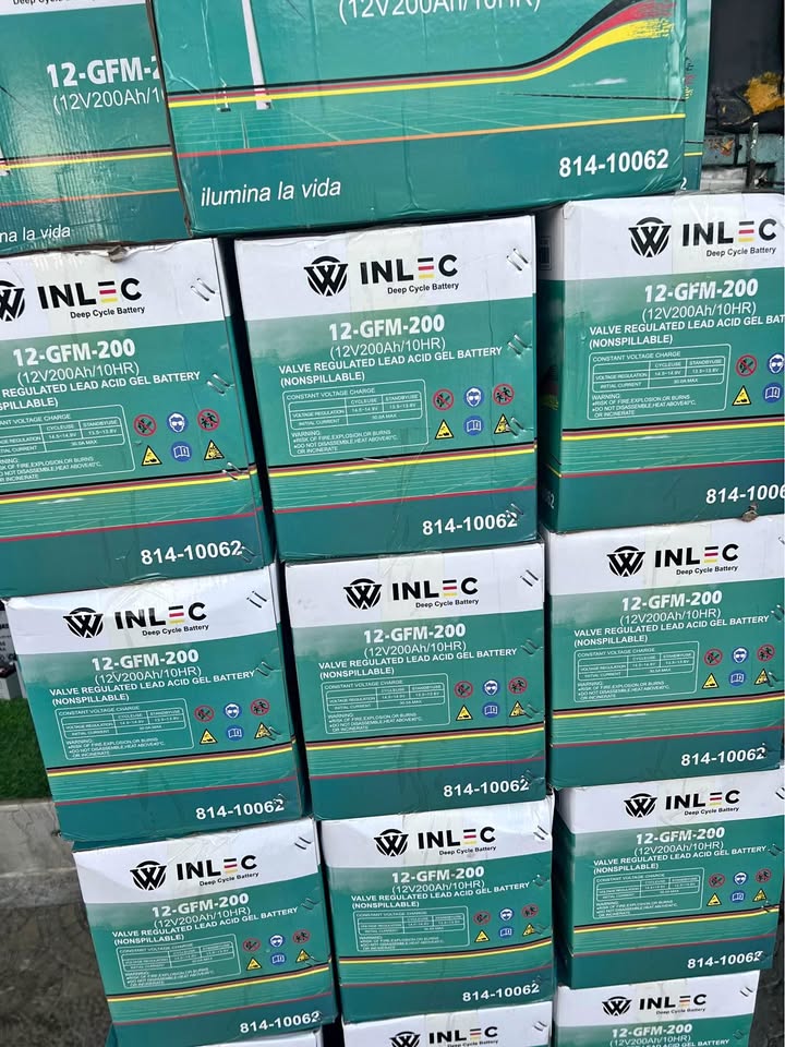 plantas e inversores - BATERIAS DE GELATINA 12V200AMP /// INVERSORES  2