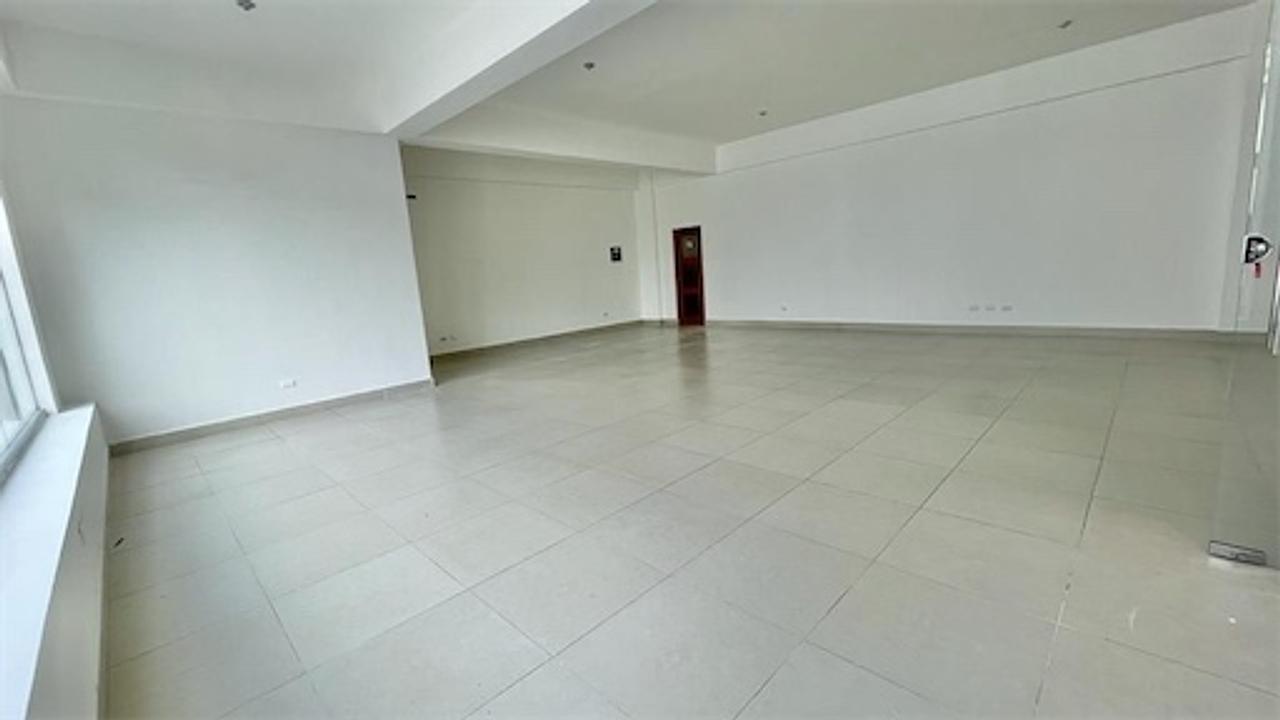 oficinas y locales comerciales - Local Piantini primer nivel 1