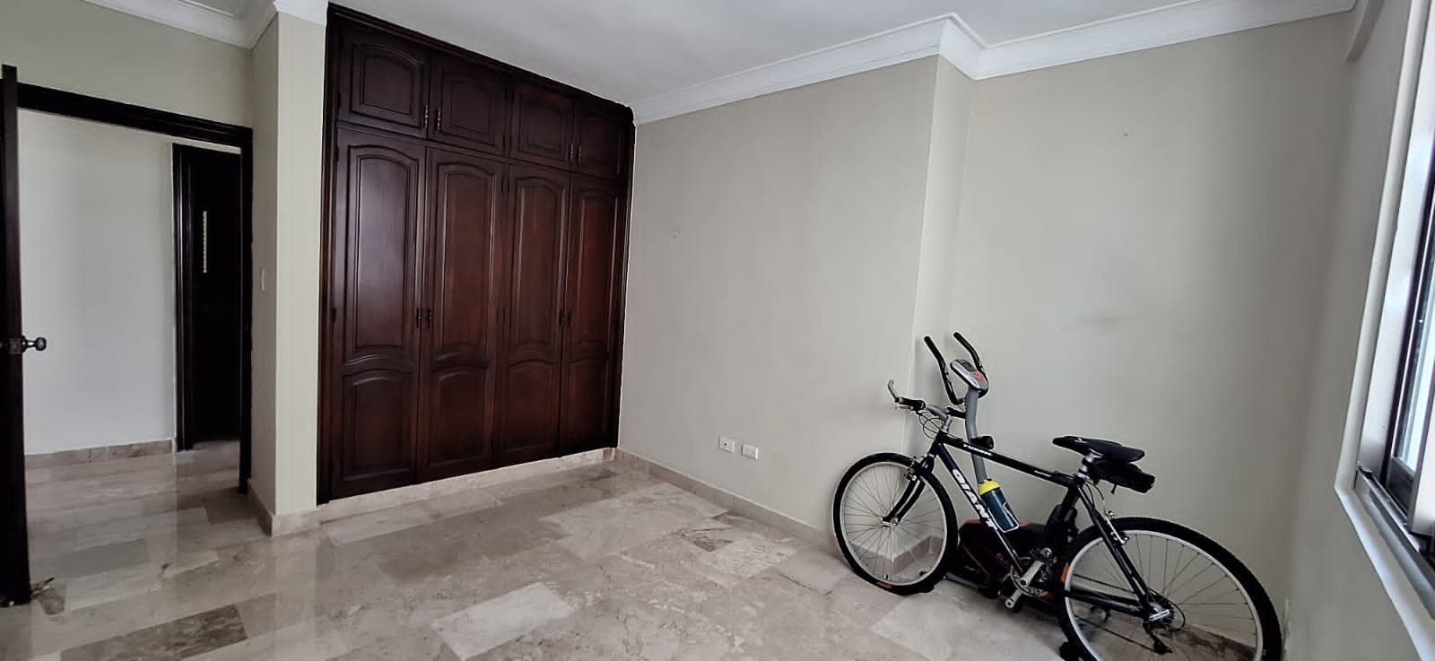 apartamentos - Apartamento venta Sexto Piso en Mirador Norte, Distrito Nacional (G. Maestría) 5