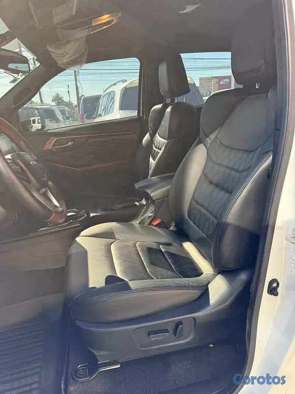 jeepetas y camionetas - ISUZU DMAX LSE 2025 7