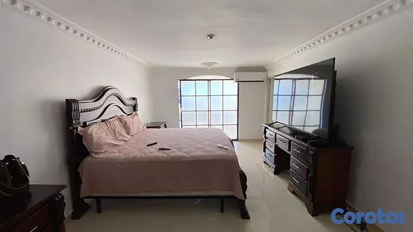 casas - Venta de casa en la autopista de san isidro prado oriental Santo Domingo  11