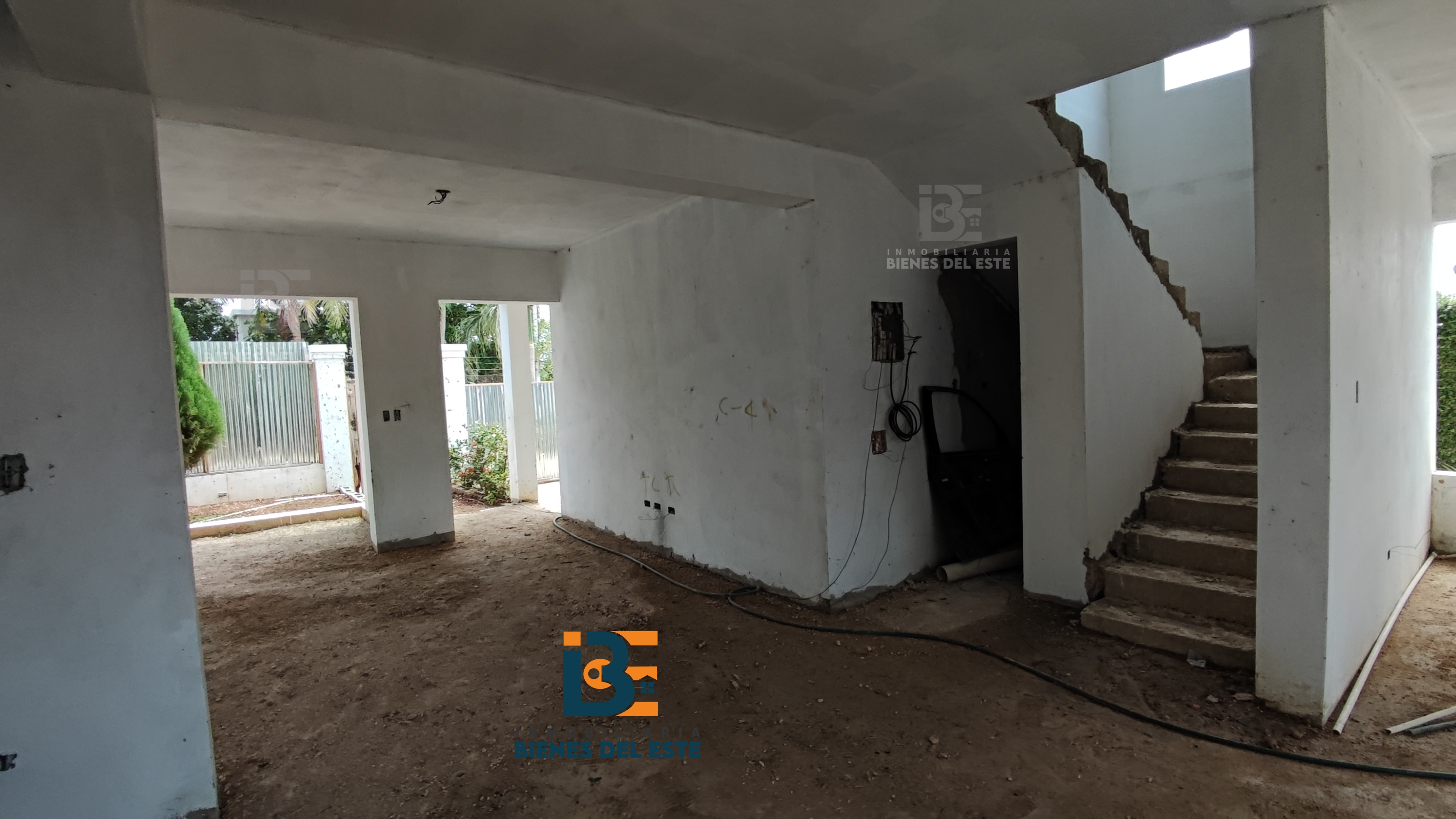 casas - Se venta esta Casa de 2 niveles en construcción. 6
