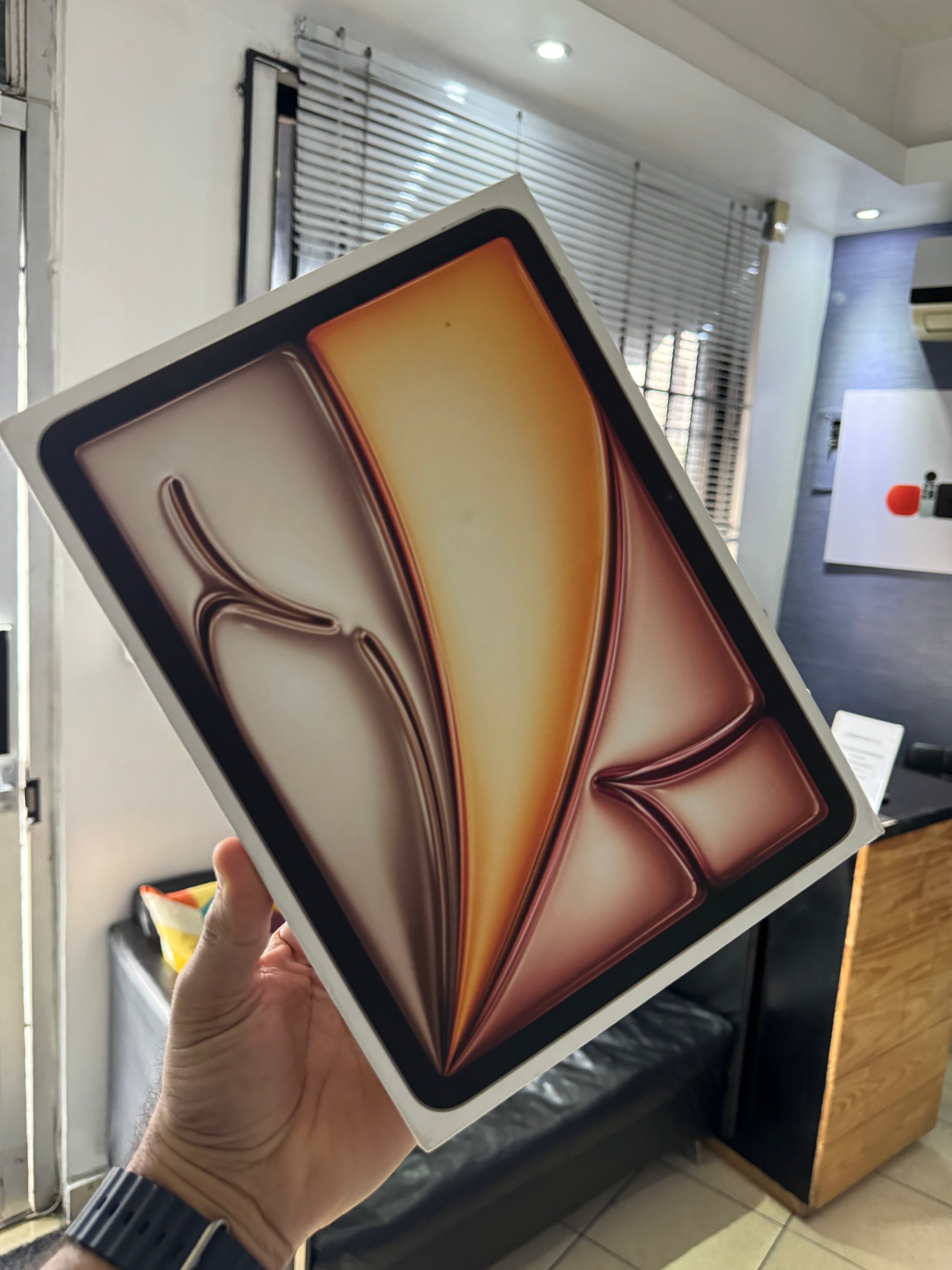 celulares y tabletas - iPad Air 6ta Gen 11-inch 128GB Wi-Fi RD$ 37,500 NE