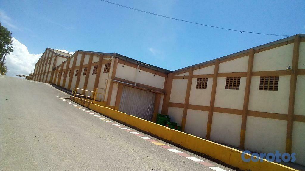 otros inmuebles - En Venta Conjunto naves Industriales en Haina Rentado para Inversion 9