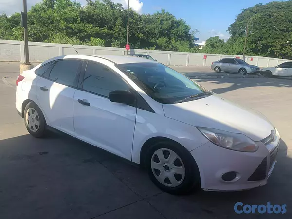carros - Ford Focus 2014,Automatico,4 puertas,Gasolina,Buen 5