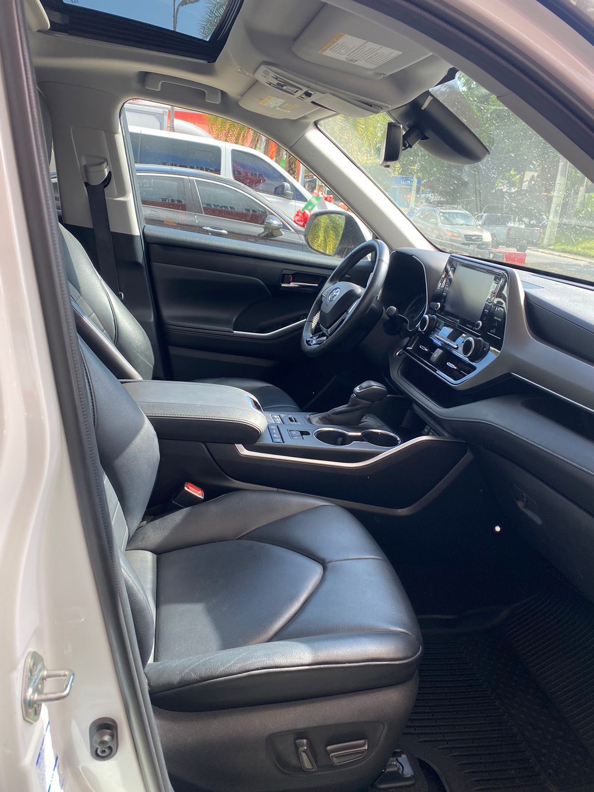 jeepetas y camionetas - 2020 Toyota Highlander XLE 4x4  4