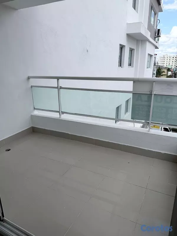 apartamentos - alquiló Evaristo Morales dos habitaciones con su baño dos parqueos balcón servic 4