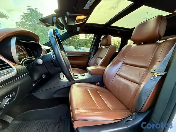 jeepetas y camionetas - Jeep Grand Cherokee Summit 2019 8