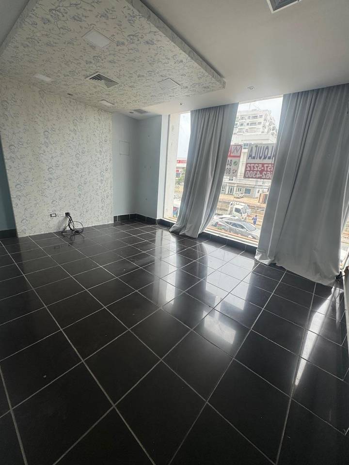 oficinas y locales comerciales - Excelente local para negocio en plena 27 de febrer 4