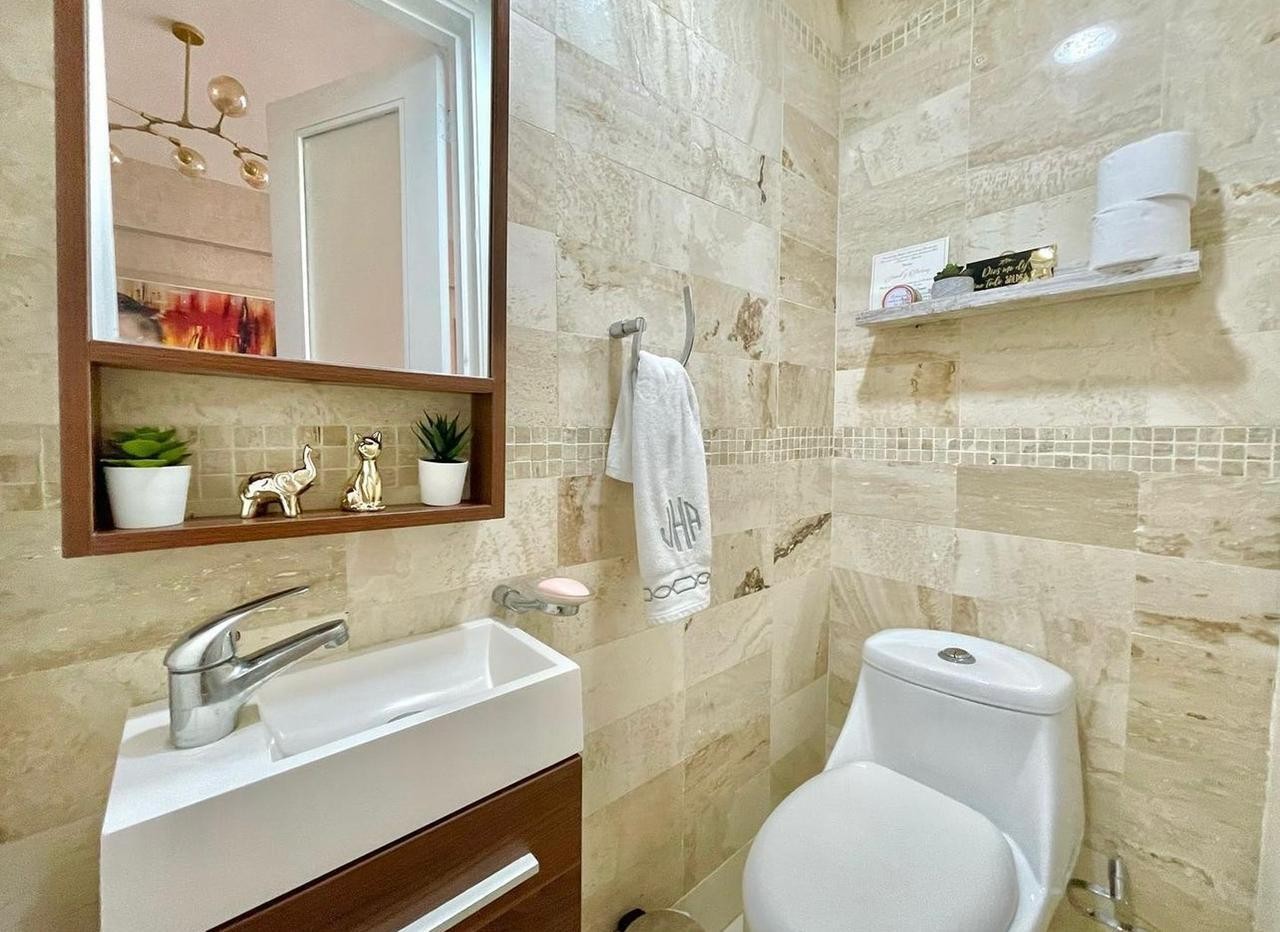 apartamentos - Lujoso Apartamento en VENTA en Piantini, con excelente ubicación 3
