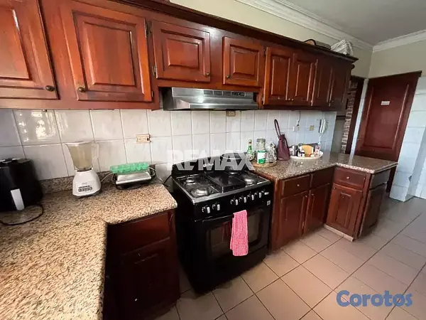 apartamentos - Venta de un apartamento amplio ubicado en Ensanche 9
