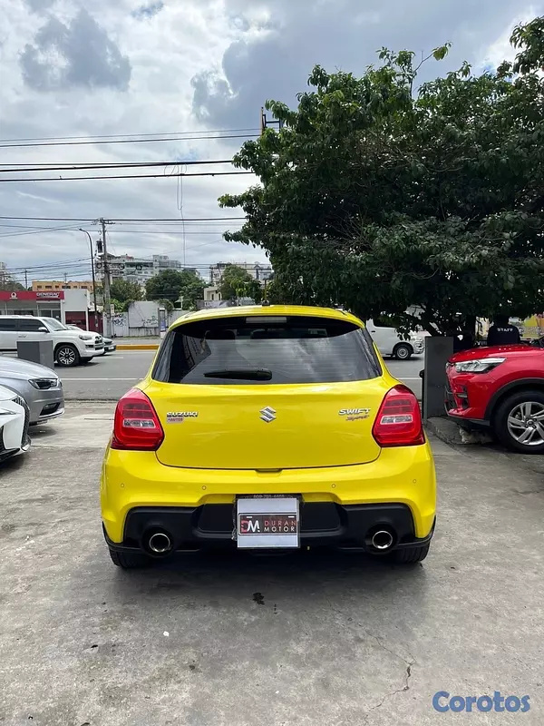 carros - Suzuki Swift Sport 2022
 8