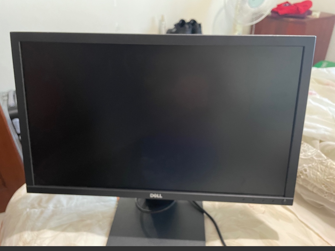 computadoras y laptops - Monitor Dell 23 “  1