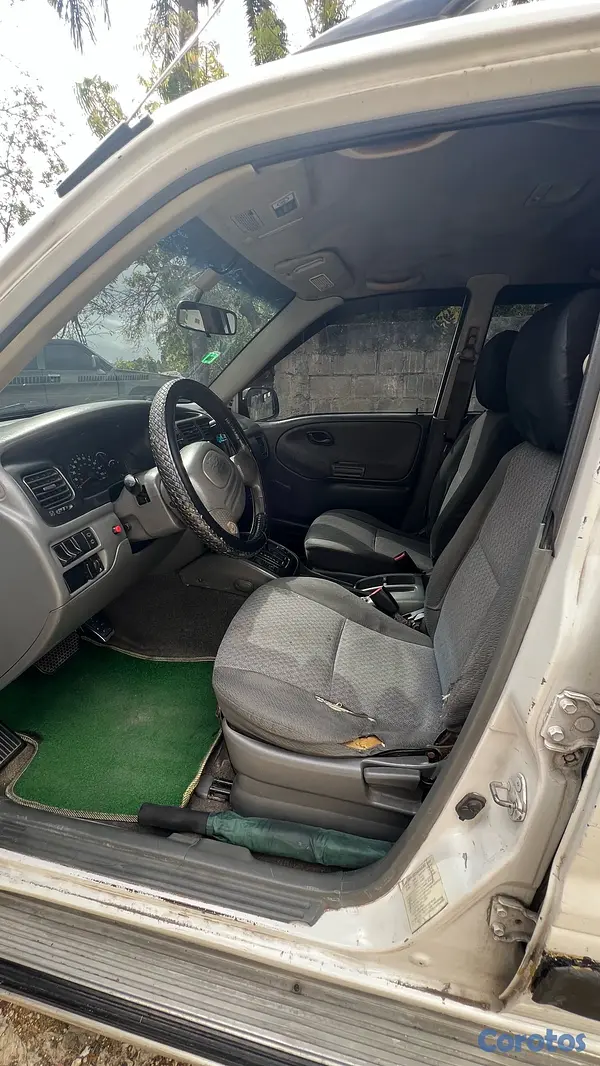 jeepetas y camionetas - Chevrolet Tracker 2000 7