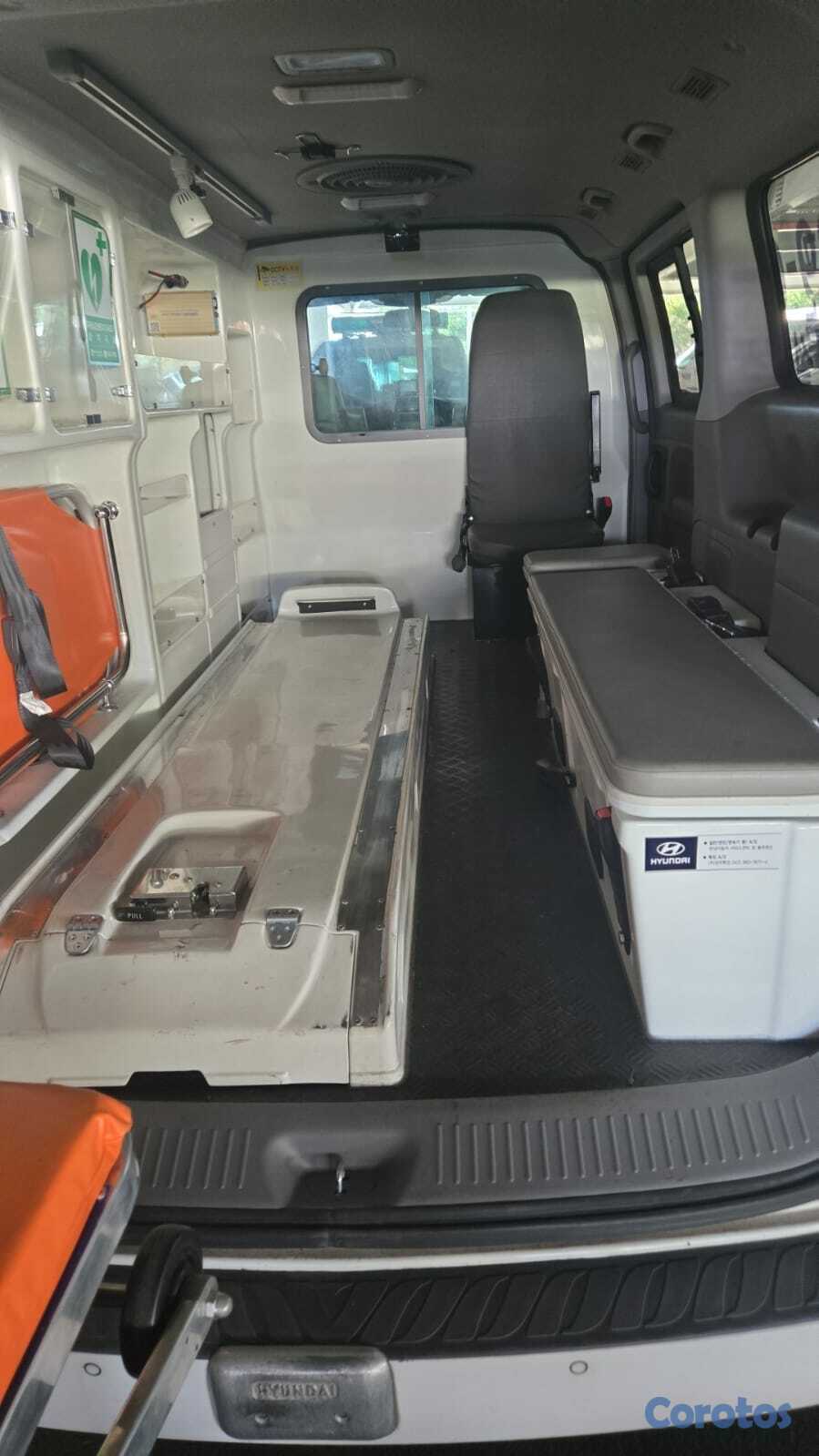 otros vehiculos - HYUNDAI GRAND STAREX  AMBULANCIA 2016 BLANCO 1