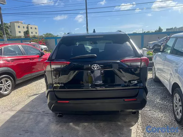 jeepetas y camionetas - TOYOTA RAV4 XLE 2021 8