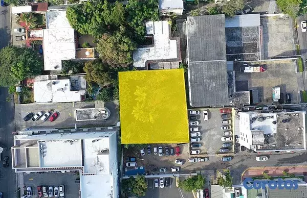 solares y terrenos - Solar en Piantini uso de 15 niveles con Permuta 3