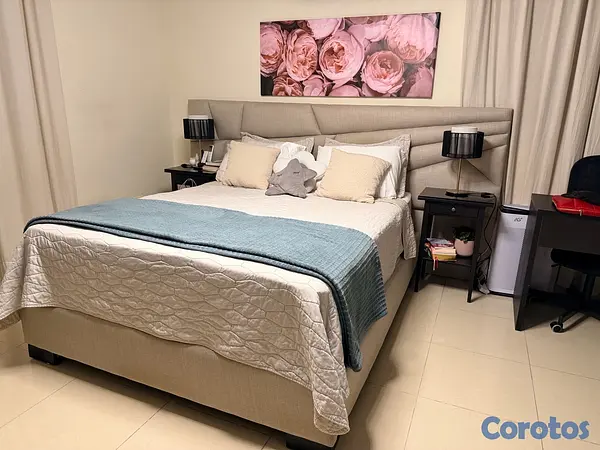 muebles y colchones - Base de cama Queen 80x60 + 2 mesas de noche con topes en cristal.  4