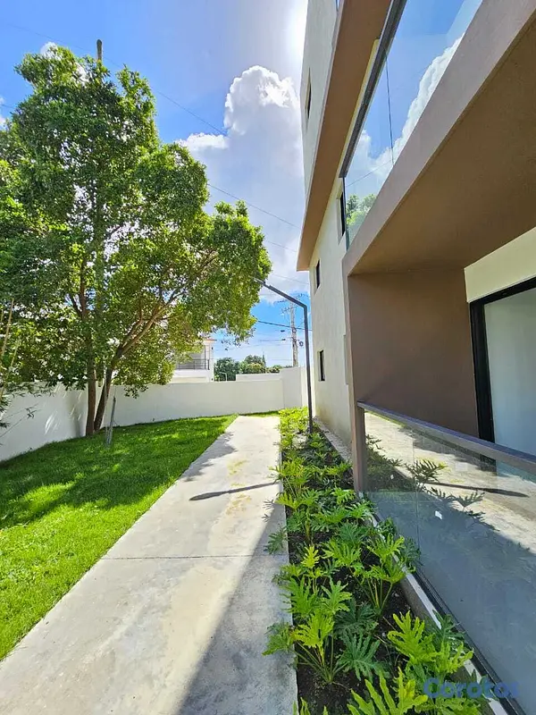apartamentos - Primer Nivel de Venta ubicado en Llanos de Gurabo 1