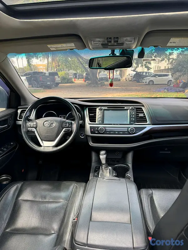 jeepetas y camionetas - Toyota higlander limited 2016 3