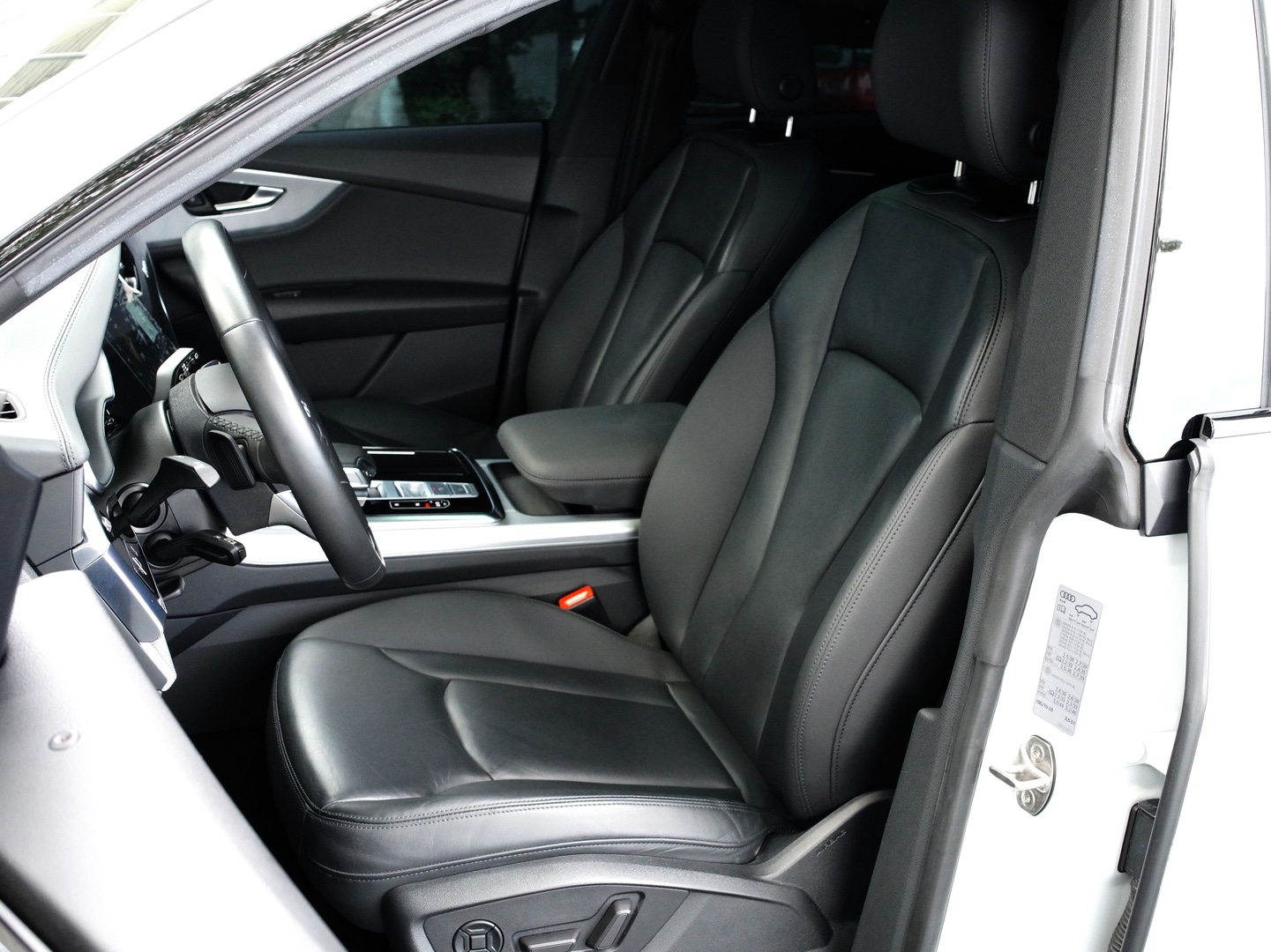 carros - Audi Q8 2021 5