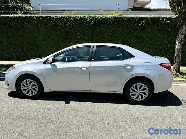 carros - Toyota Corolla LE 2019 6