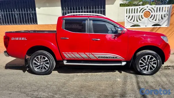 jeepetas y camionetas - Nissan frontier 2017 diessel ,automatica ,4×4 2